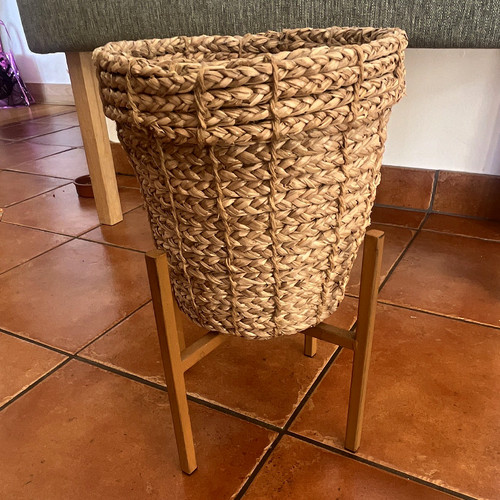 Wicker pot metal - metal, stand